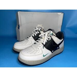 Nike Air Force 1 Low 823511-101 Men’s Size 9 White Black Green Shoes w/ Box